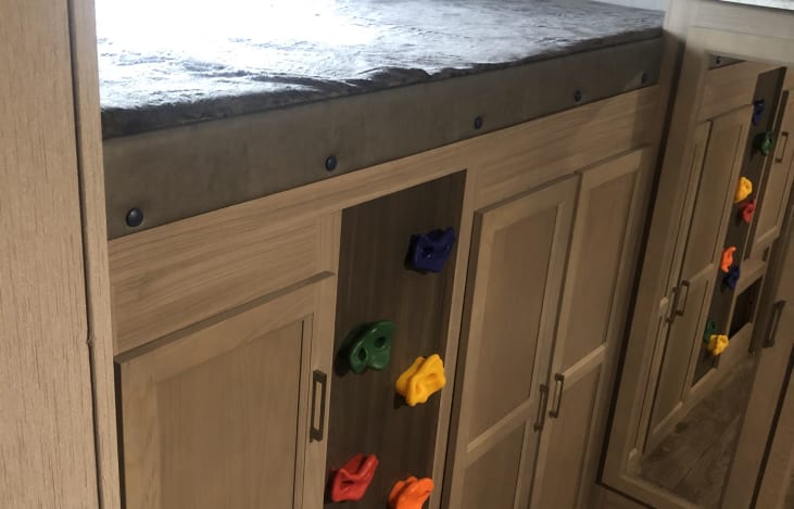 2020 Coachman Freedom Express 38