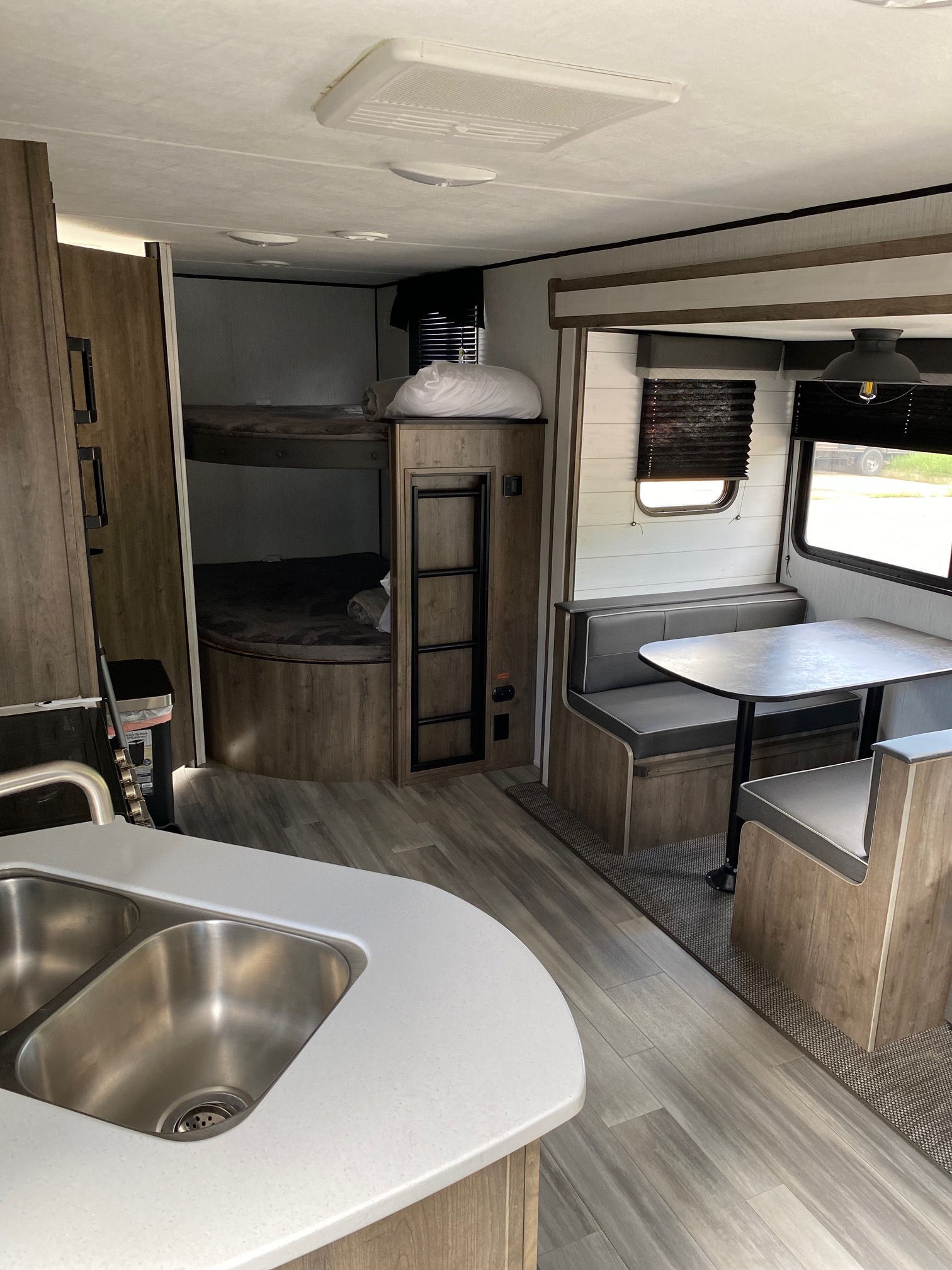 2021 Heartland Pioneer 33