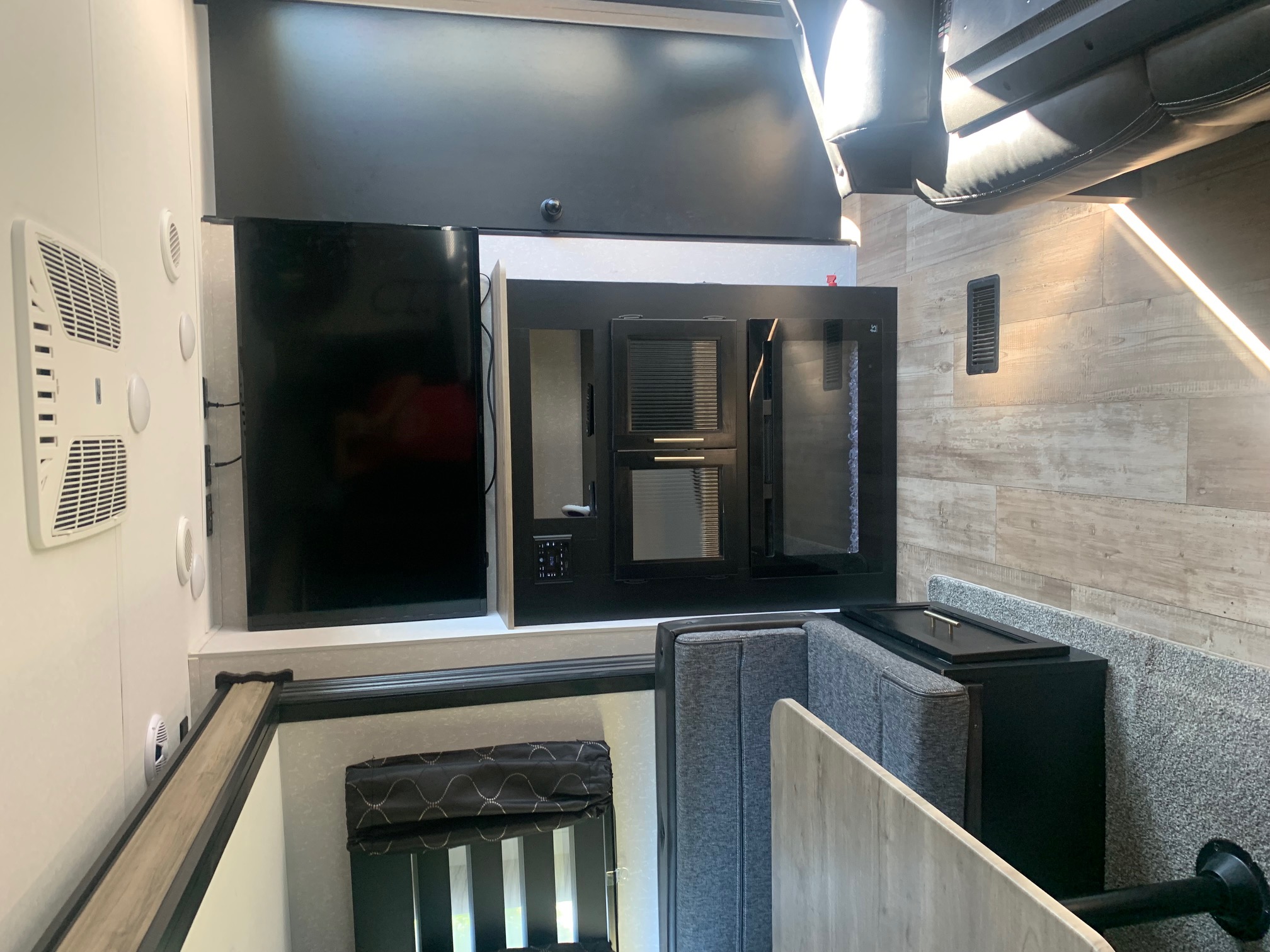 2022 Cherokee Patriot 2 32