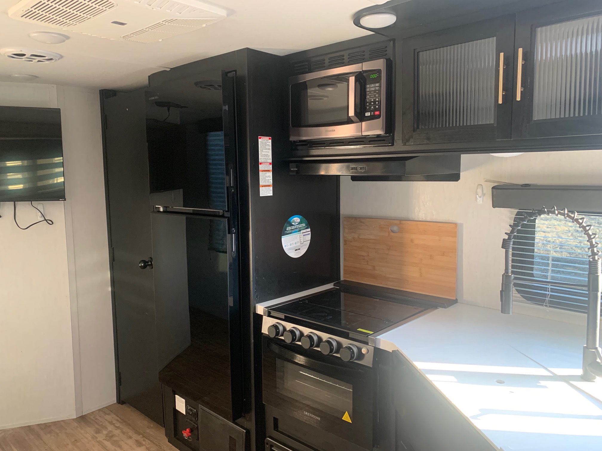 2022 Forest River greywolf black label