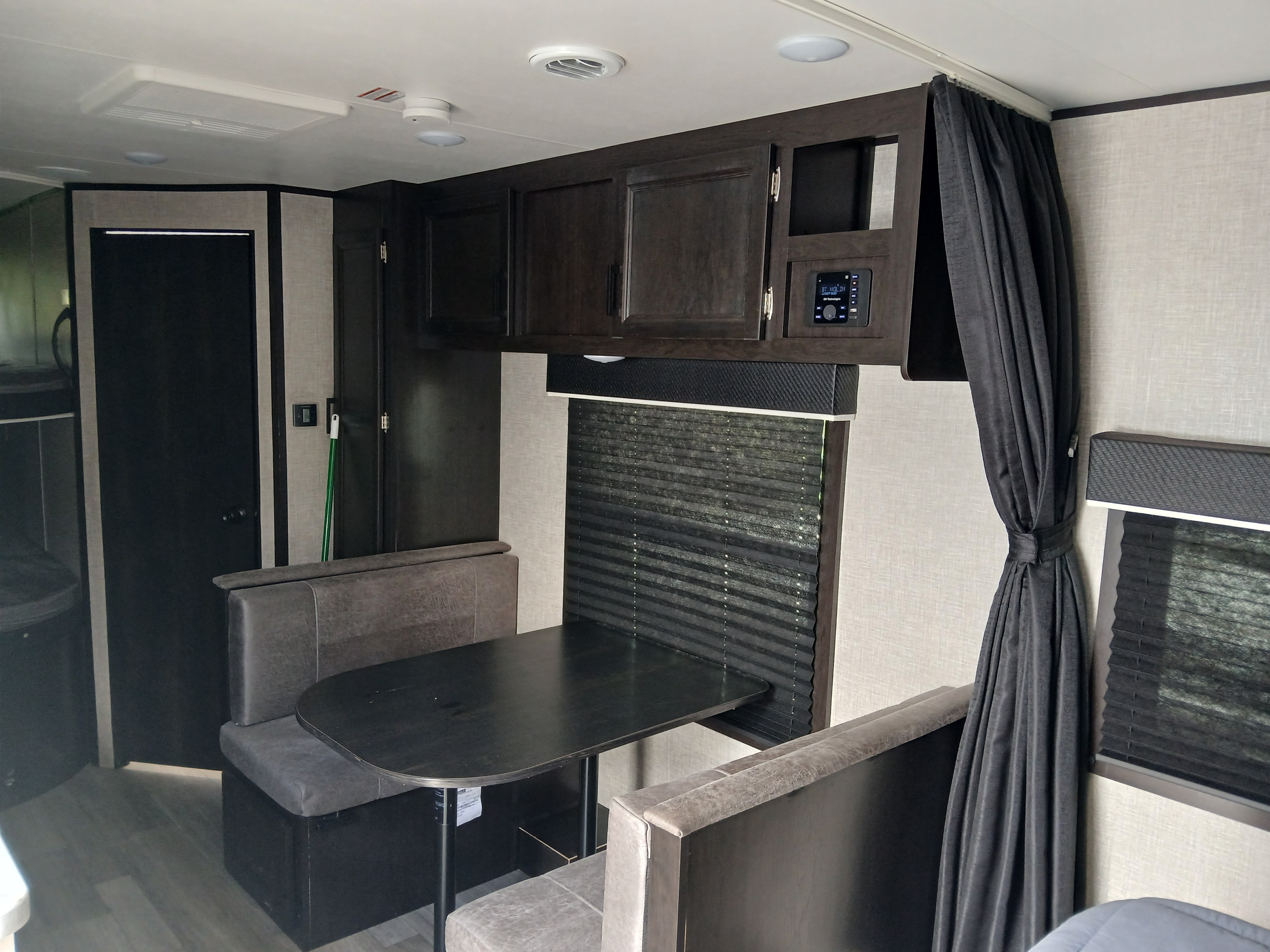 2022 Jayco Jay Flight SLX 23